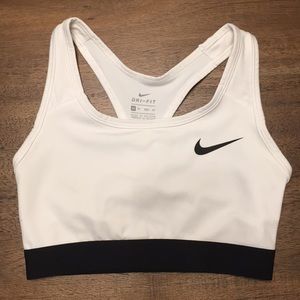 NIKE DRI FIT Women’s Sports Bra